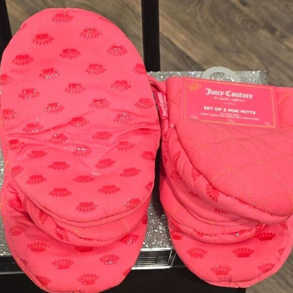 Juicy Couture Crown Logo Set of 2 Mini Mitts - Picture 7 of 11